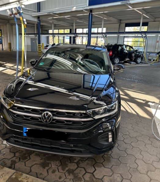 SALE! VW T-Roc SUV Langzeit AutoAbo mieten in Köln Autovermietung