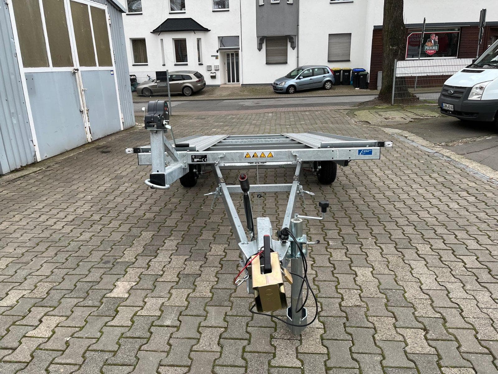 PKW-Anhänger · 2.700 kg
