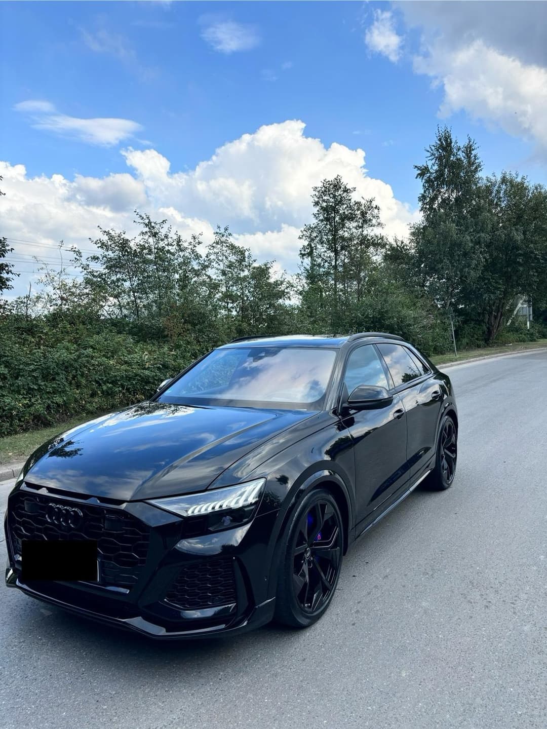 Audi RSQ8 Mieten / Leihen / Autovermietung /CarRent