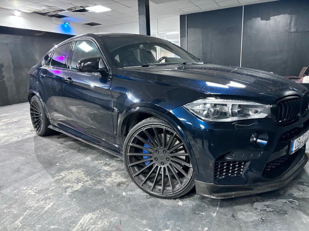 BMW X6M Mieten / Leihen / Autovermietung / CarRent