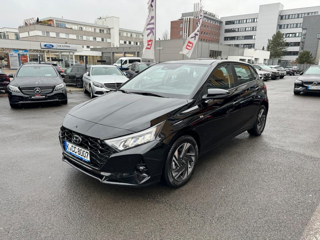 Hyundai i20 / Automatik / Autovermietung / Auto mieten / Köln