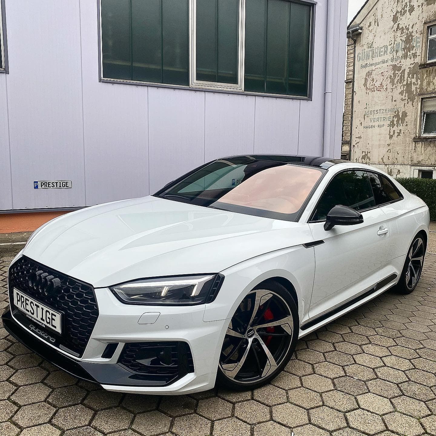 AUDI RS5 MIETEN LEIHEN SPORTWAGEN AUTO MIETWAGEN