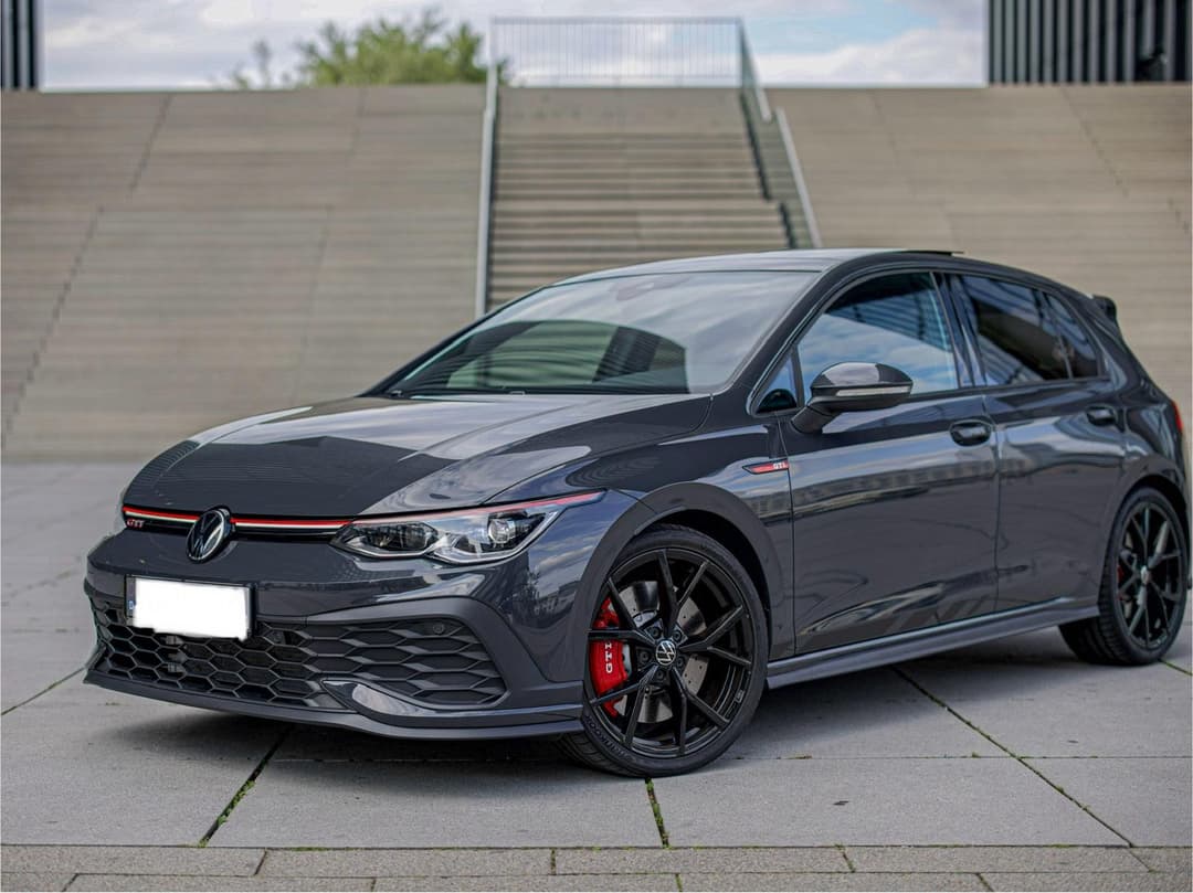 VW GOLF 8 GTI CLUBSPORT Fahren Mieten/Hochzeitsauto AMG/RS