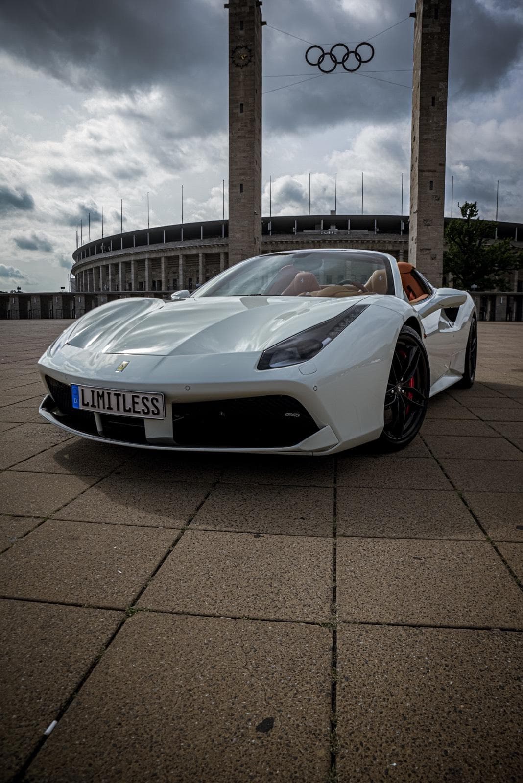 Ferrari 488 Spider mieten Berlin Exot GTS GTB Hochzeitsauto Sportwagen Cabrio Roadster