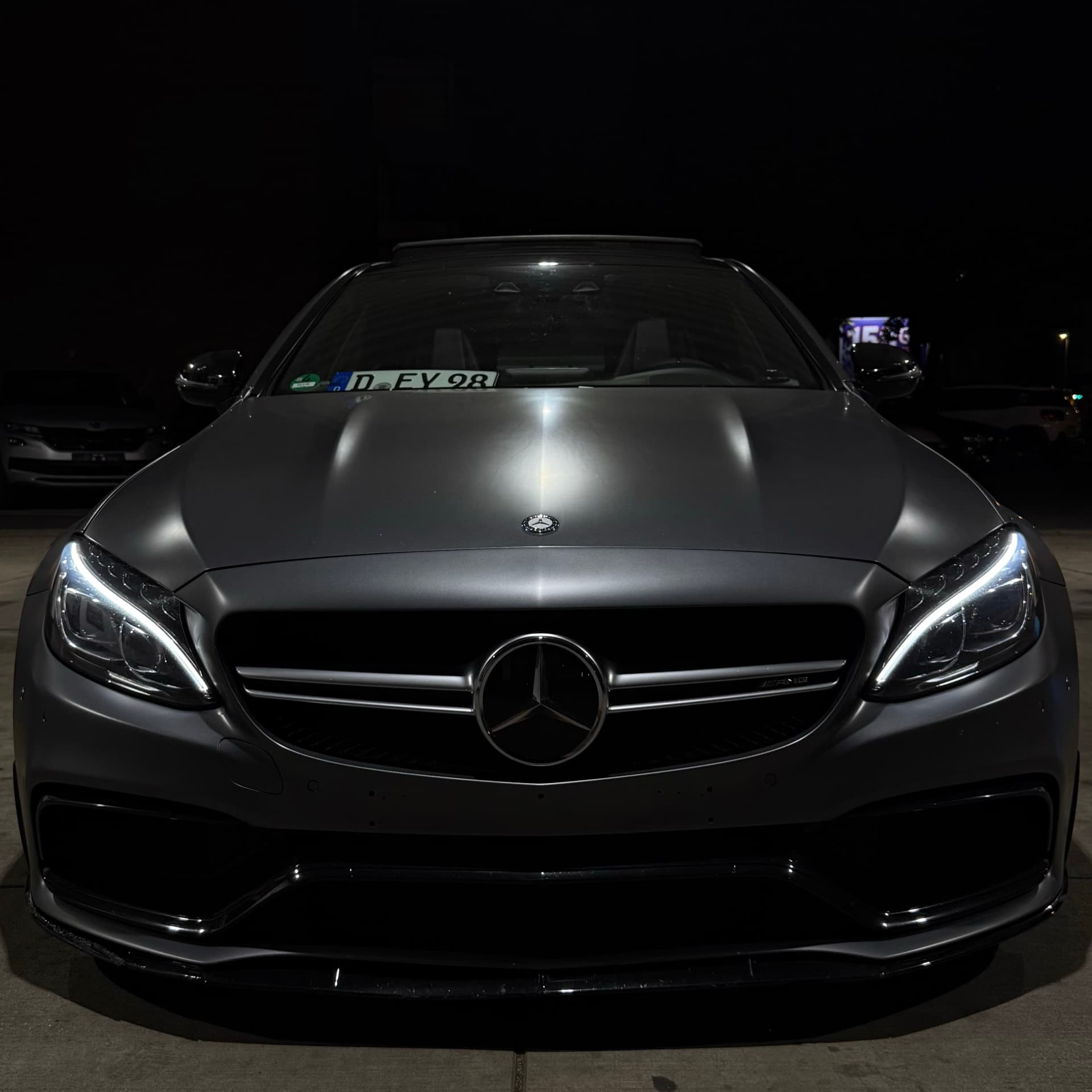 Mercedes C63 S Coupé AMG Edition One mieten in Düsseldorf