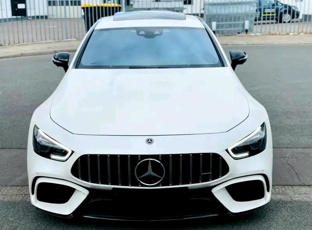 MERCEDES GT63 AMG| MIETWAGEN | AUTO MIETEN | SPORTWAGEN MIETEN Preview