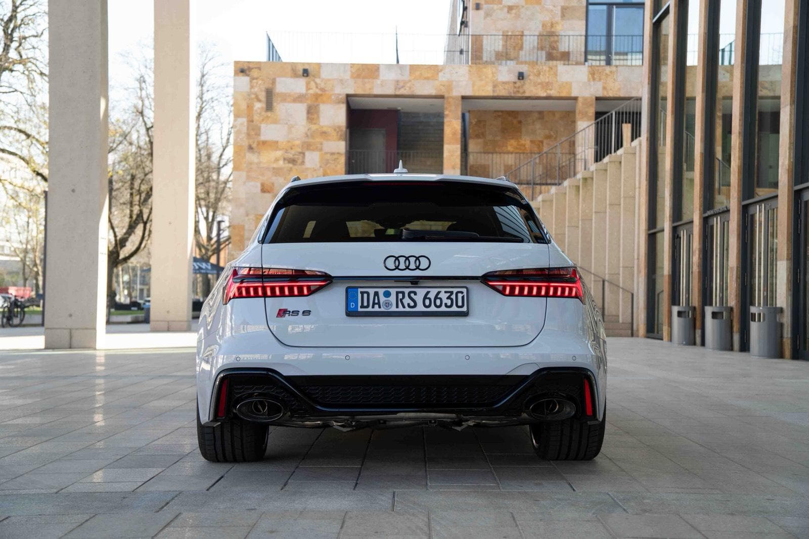 Audi RS6 Performance mieten / Sportwagen mieten / Hochzeitswagen Preview