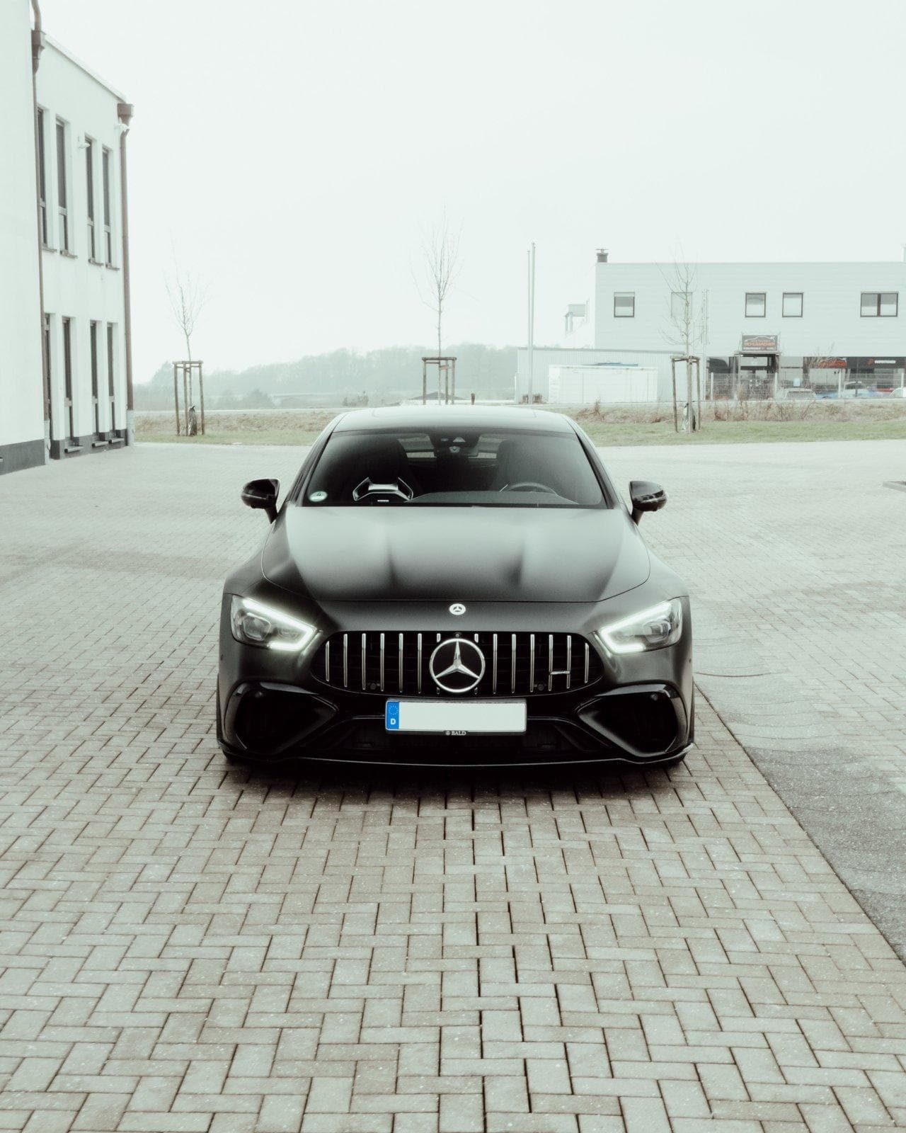 MERCEDES GT63S AMG MIETEN MIETWAGEN SPORTWAGEN HOCHZEITSWAGEN