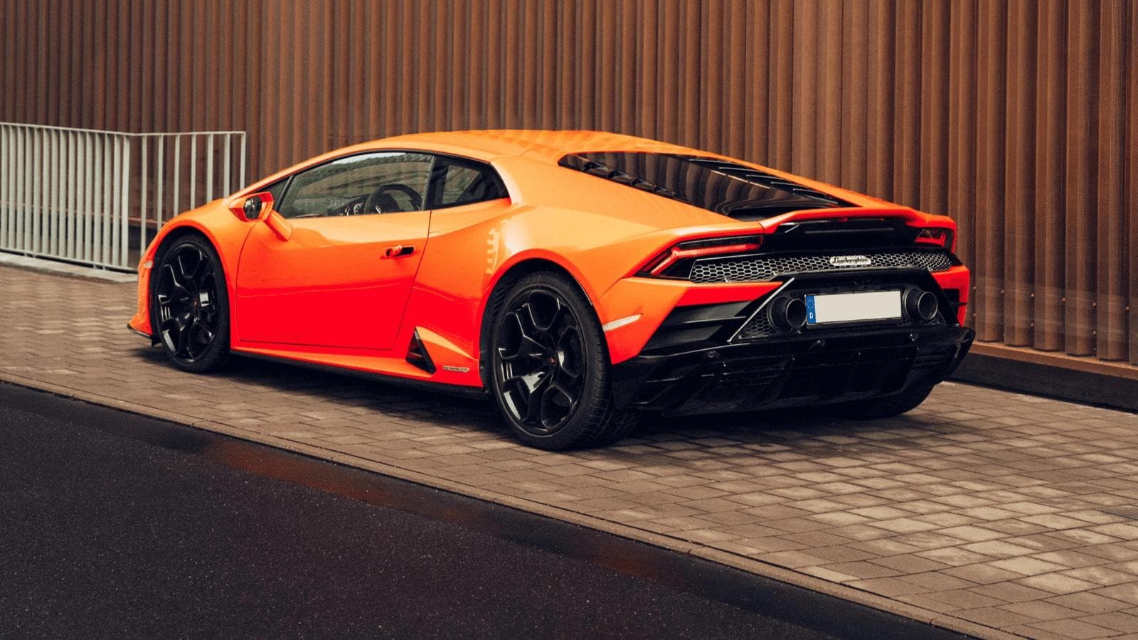 Lamborghini Huracán Sport Bild 5