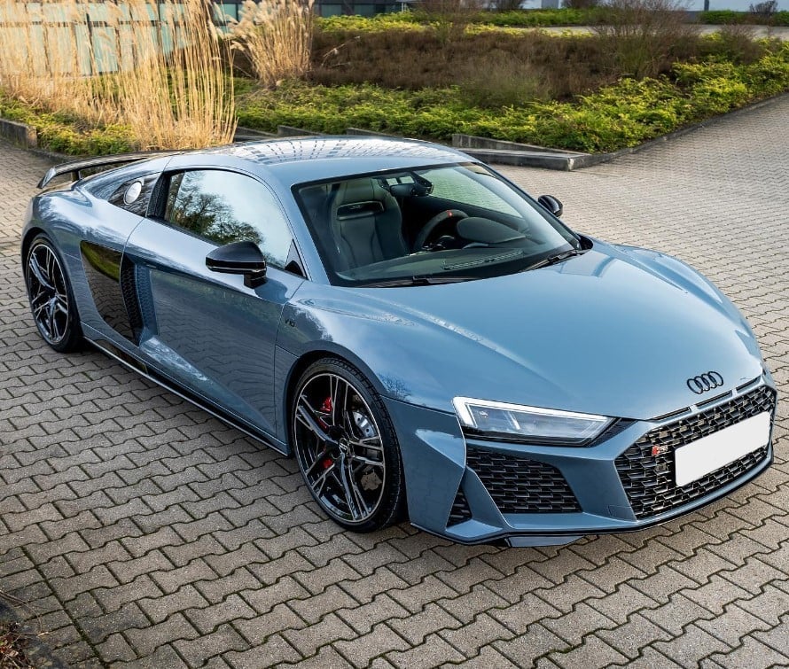 Audi R8 V10 RWD mieten in Berlin Bild 6