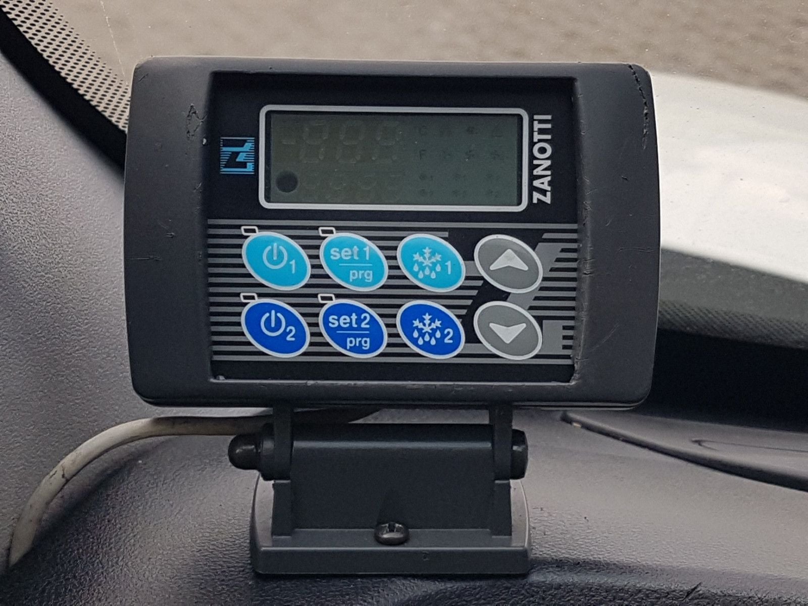 Fiat Doblo Mini Kühler Bild 3