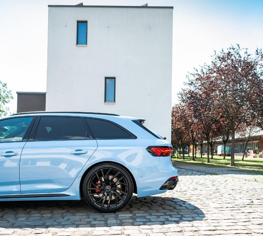 Audi RS4 B9 mieten in Berlin Bild 4