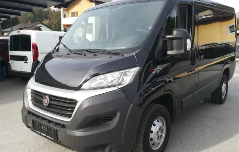 Fiat Ducato Transporter mieten Bild 3