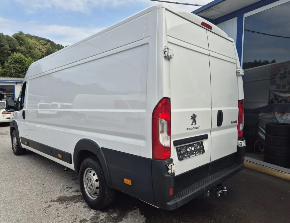 Peugot Boxer MAXI Tranporter mieten Bild 4