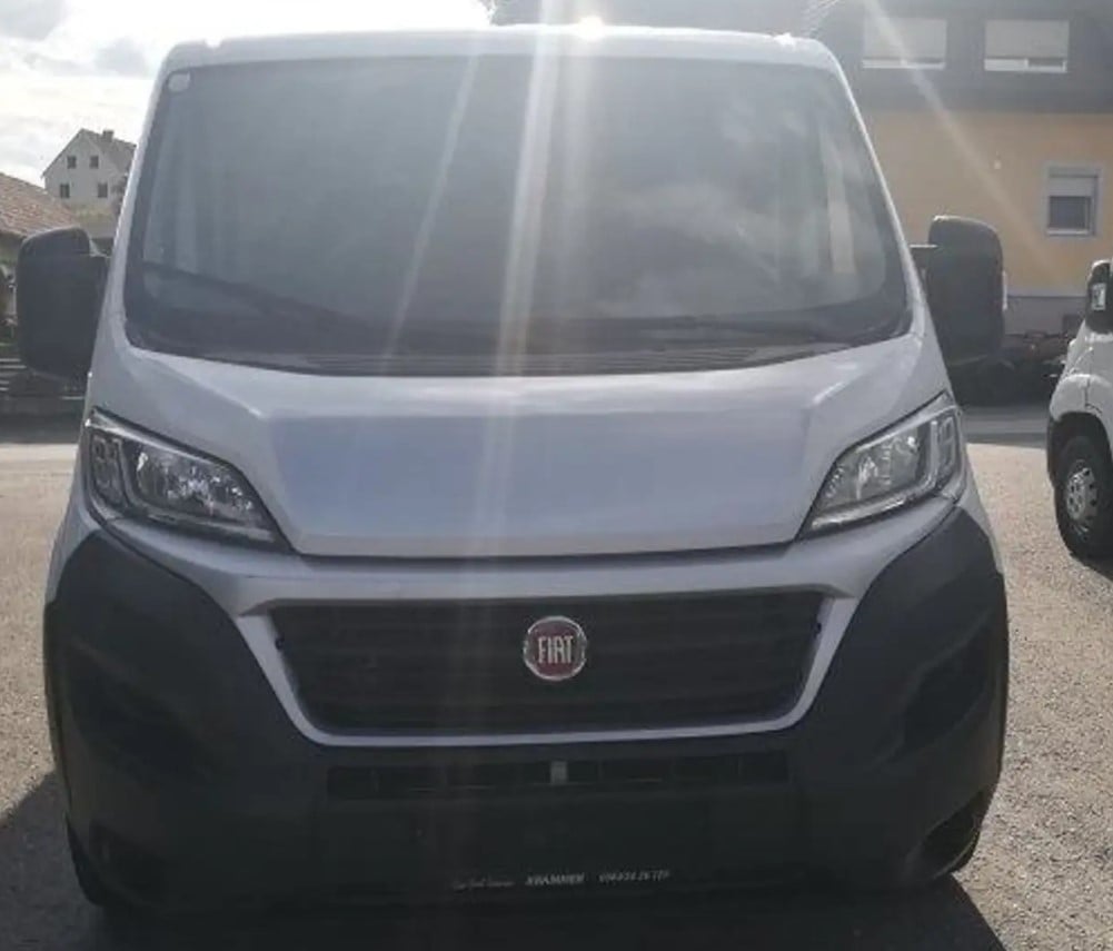 Fiat Ducato Transporter mieten Bild 4