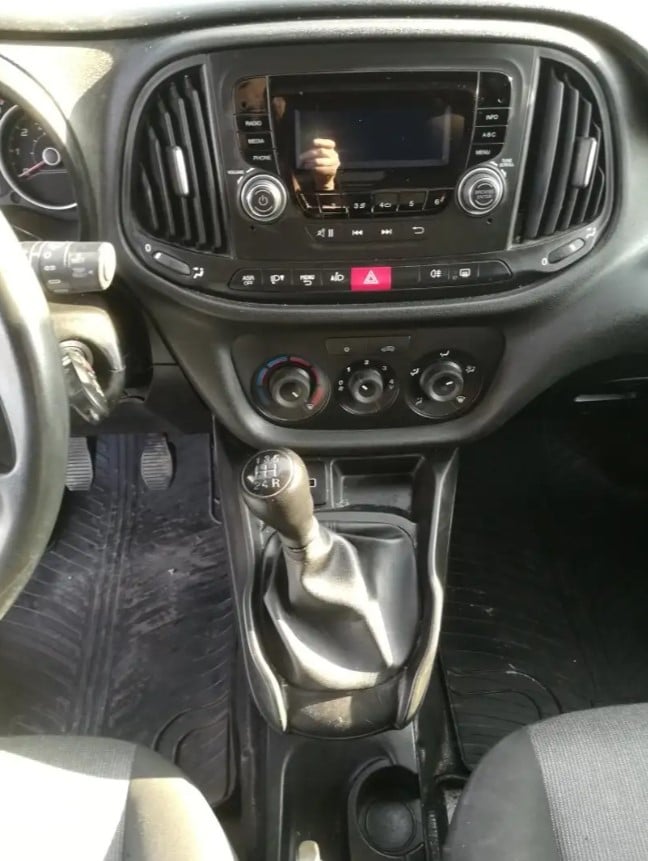 Fiat Doblo Pkw Transporter mieten Bild 3