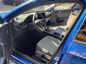 Seat Leon mieten HH Bild 3