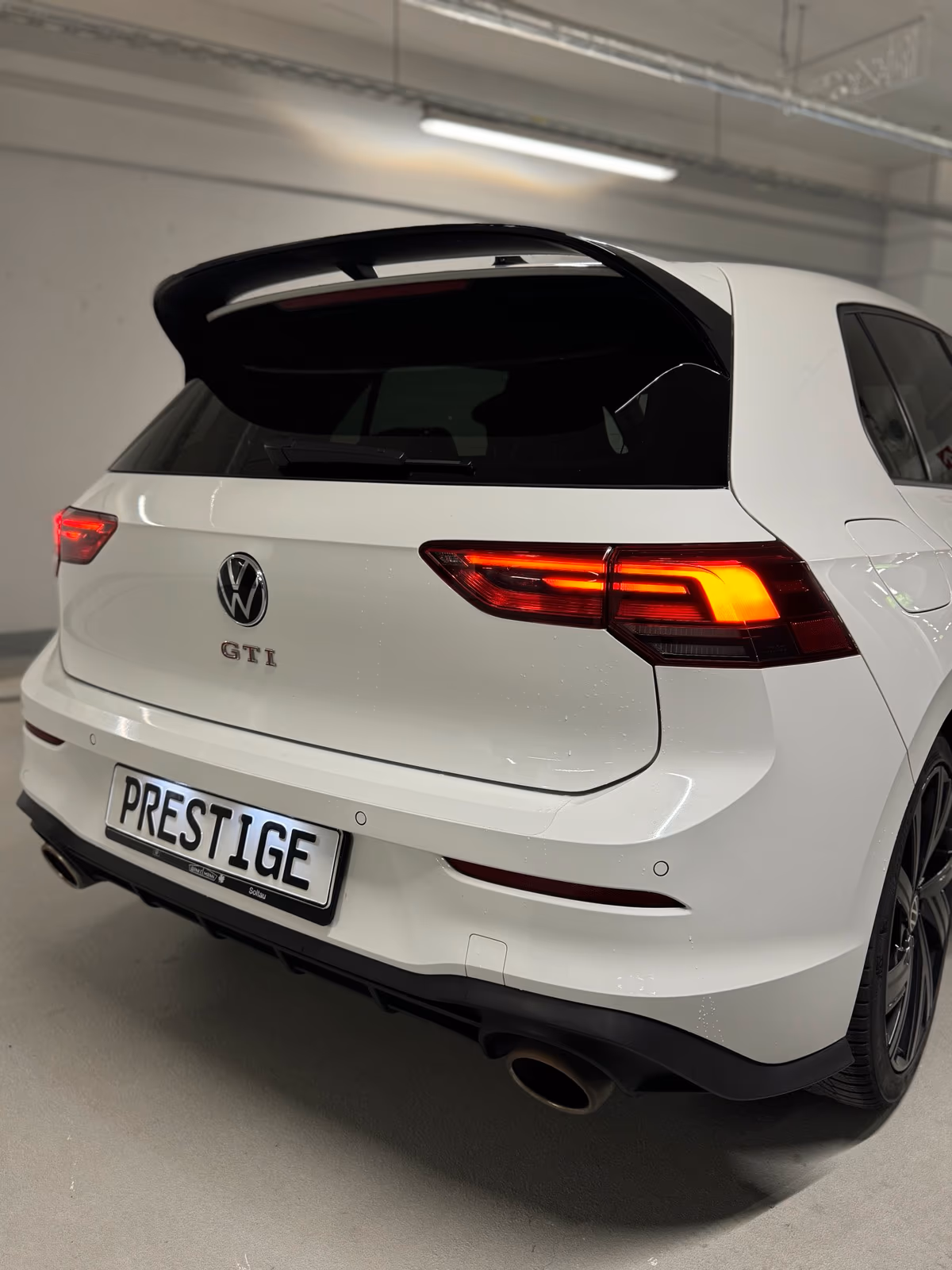 VW GOLF GTI VIII CLUBSPORT 300PS MIETEN LEIHEN MIETWAGEN AUTOVERLEIH AUTOVERMIETUNG AUTO in Hagen Bild 3