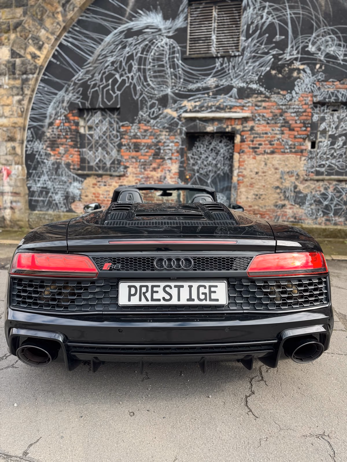 AUDI R8 V10 SPYDER MIETEN LEIHEN MIETWAGEN SPORTWAGEN LEIHWAGEN CABRIO FACELIFT Bild 4