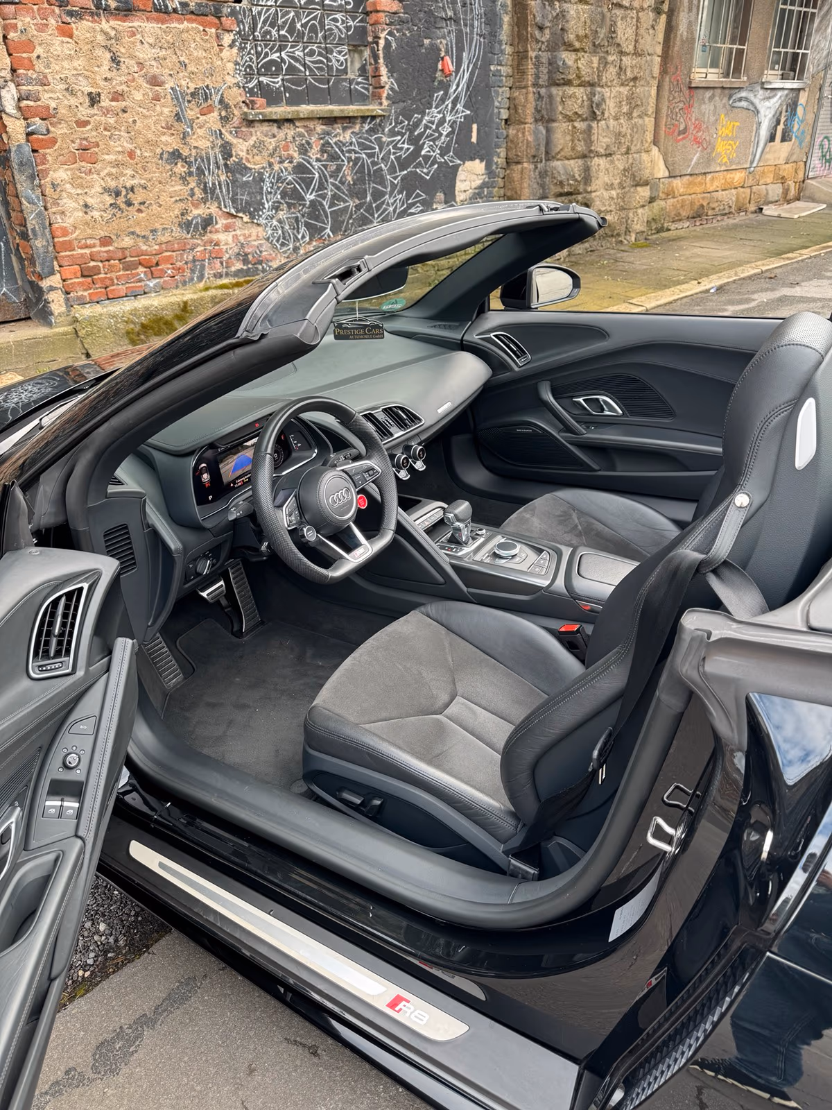 AUDI R8 V10 SPYDER MIETEN LEIHEN MIETWAGEN SPORTWAGEN LEIHWAGEN CABRIO FACELIFT Bild 6