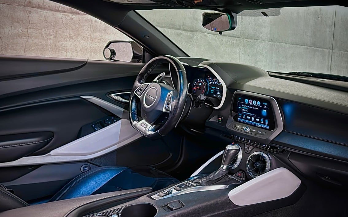 ✅ Jetzt Mieten ✅ Chevrolet Camaro 6.2L V8 ZL1 Kit Mieten ab 18 Auto Sportwagen mieten hochzeitsauto mieten Düsseldorf Lieferung nach Köln Bonn Oberhausen aachen Bild 5