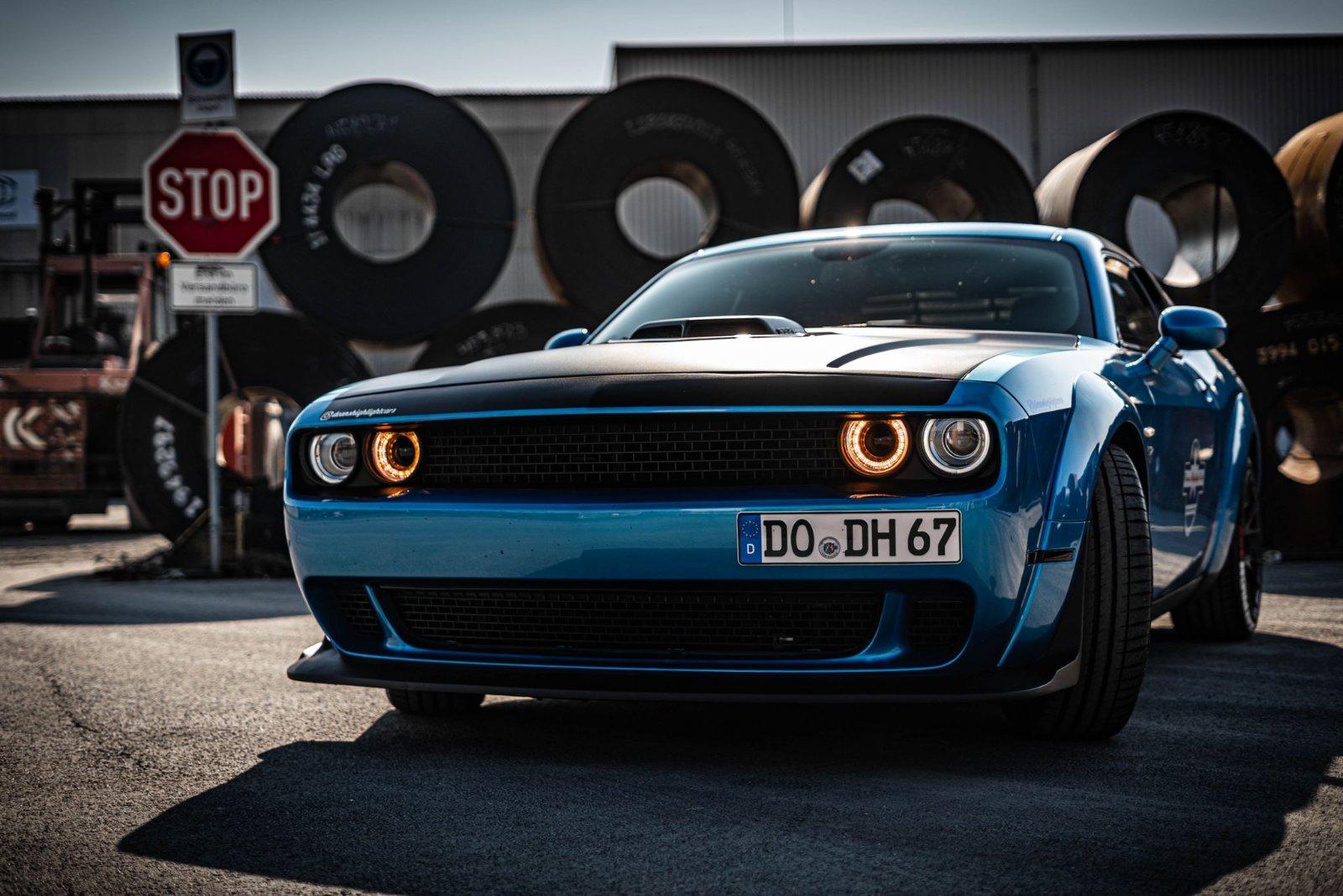 Dodge Challenger V8 mieten * 6,4 l * 492 PS * ab 189,00 Euro Bild 3