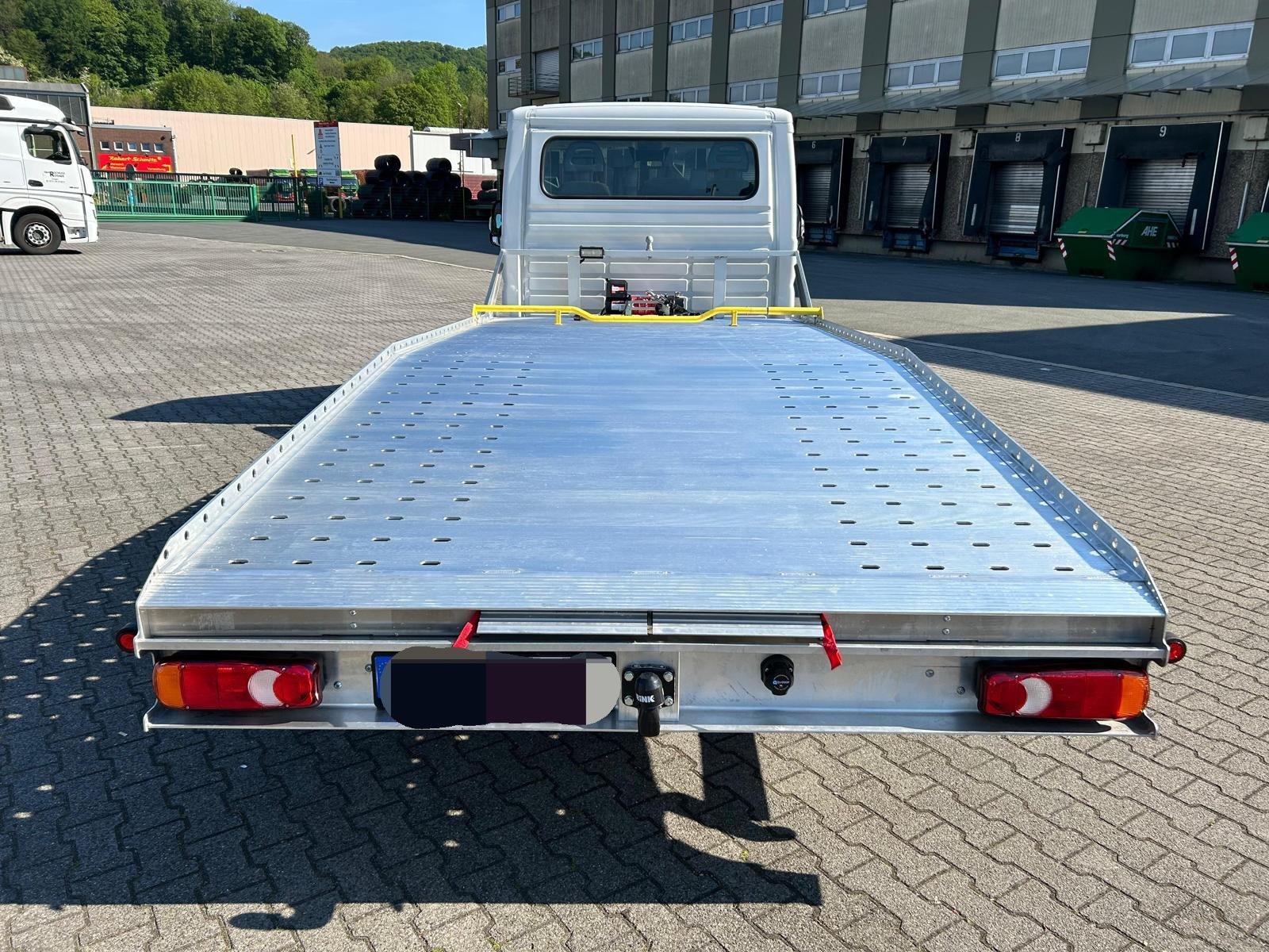 Autovermietung / Fiat Ducato Abschleppwagen Mieten bei Trans-Cars Bild 5