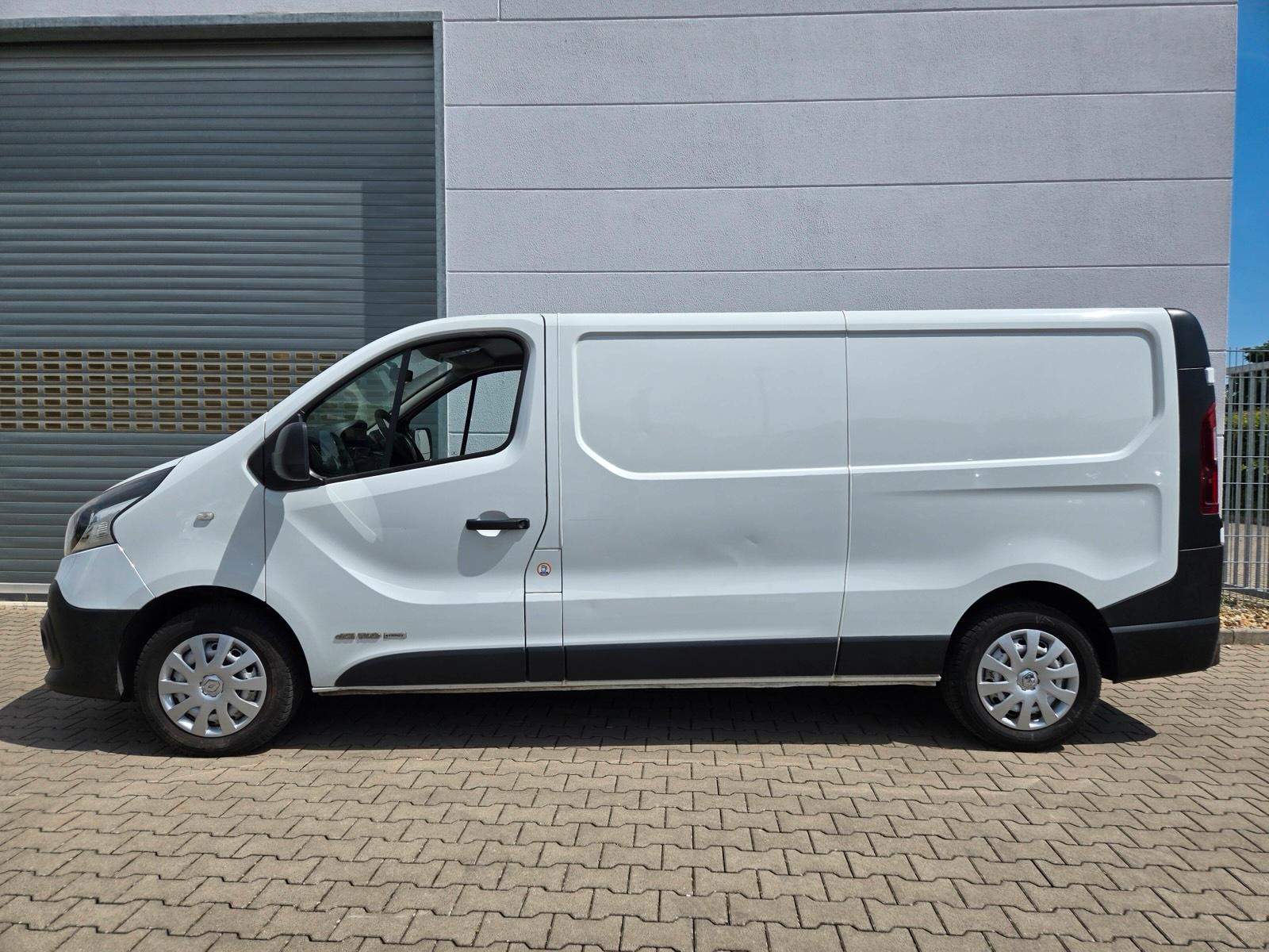 Renault Trafic Transporter MIETEN Autovermietung Kastenwagen Bild 5