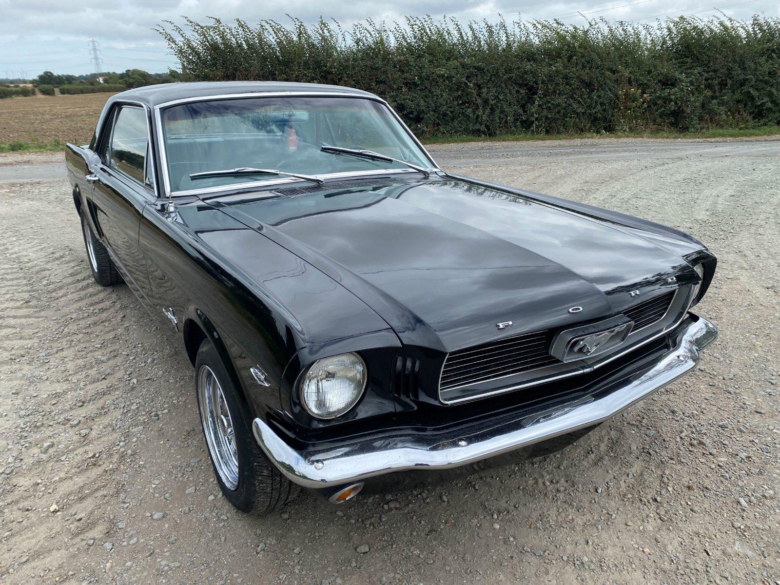 Ford Mustang Coupe mieten / Oldtimer / Hochzeitsauto / Youngtimer Bild 3