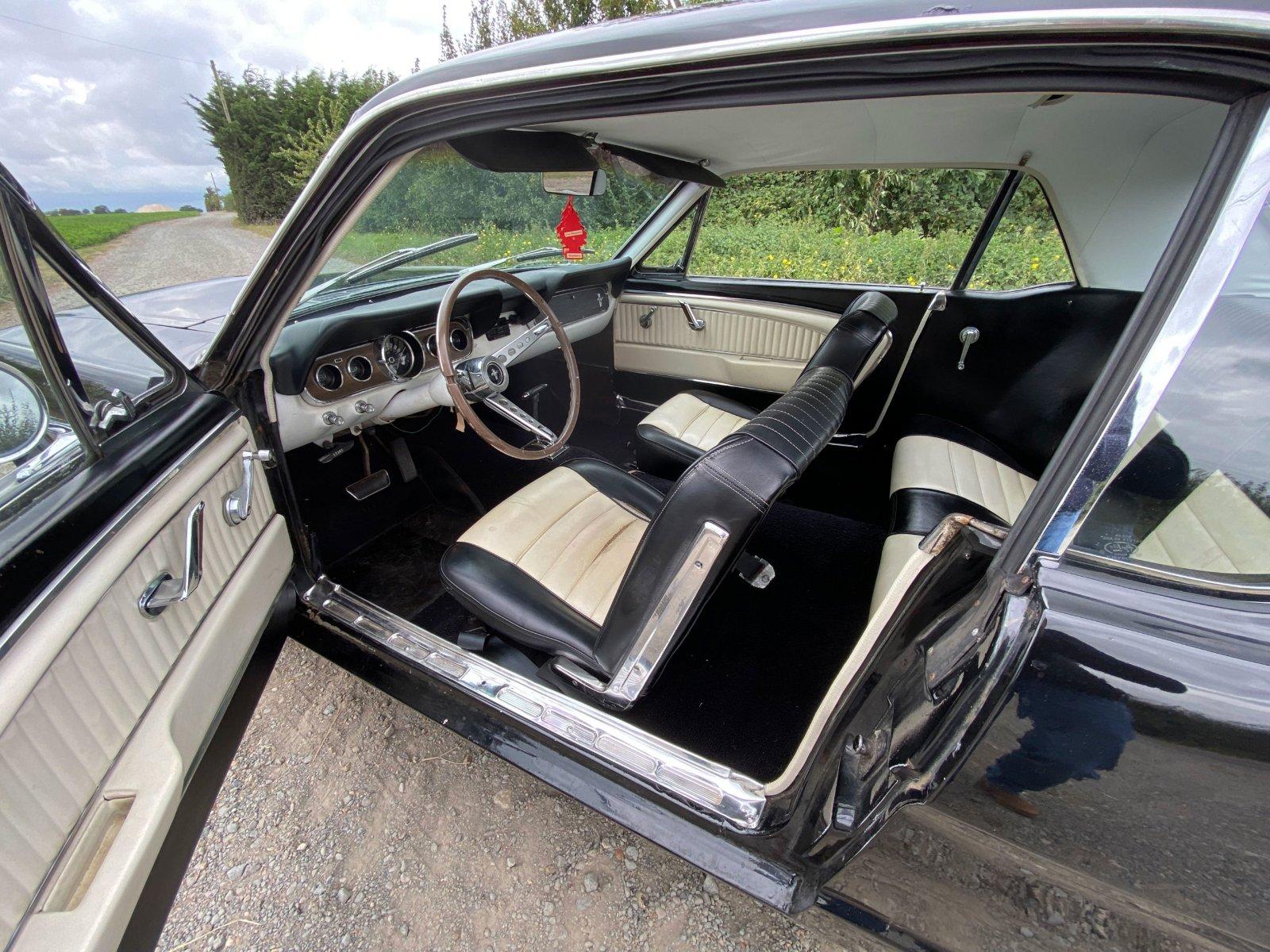 Ford Mustang Coupe mieten / Oldtimer / Hochzeitsauto / Youngtimer Bild 6