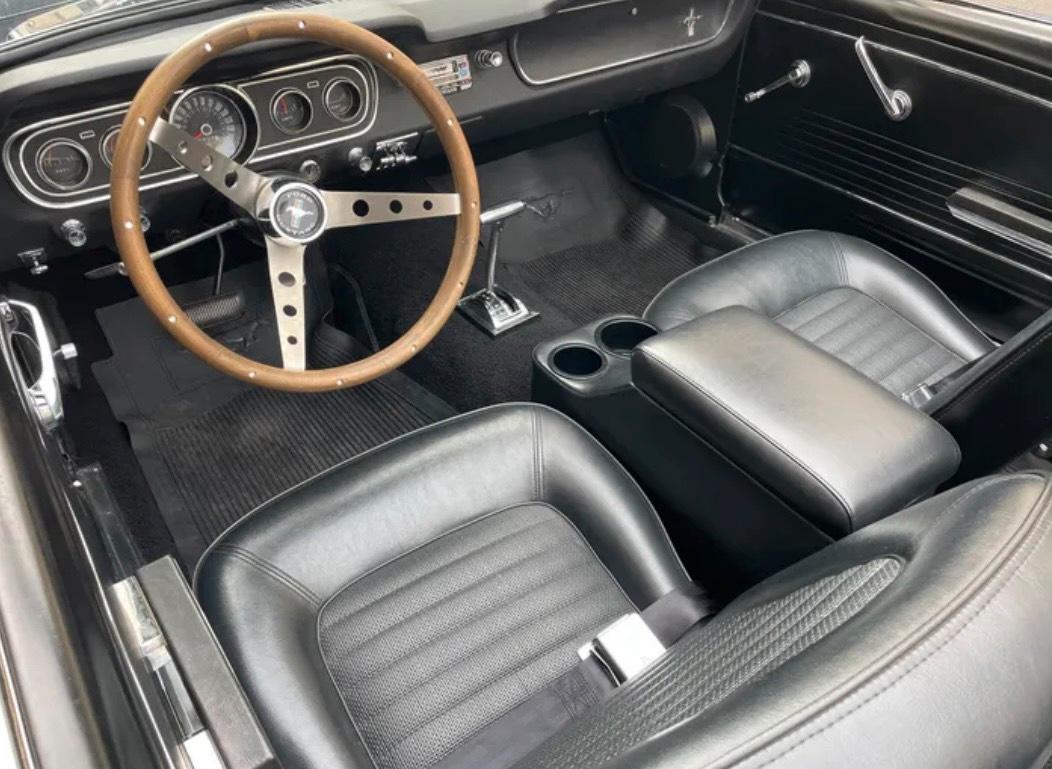 Ford Mustang mieten / Oldtimer / Youngtimer / Hochzeitsauto Bild 4