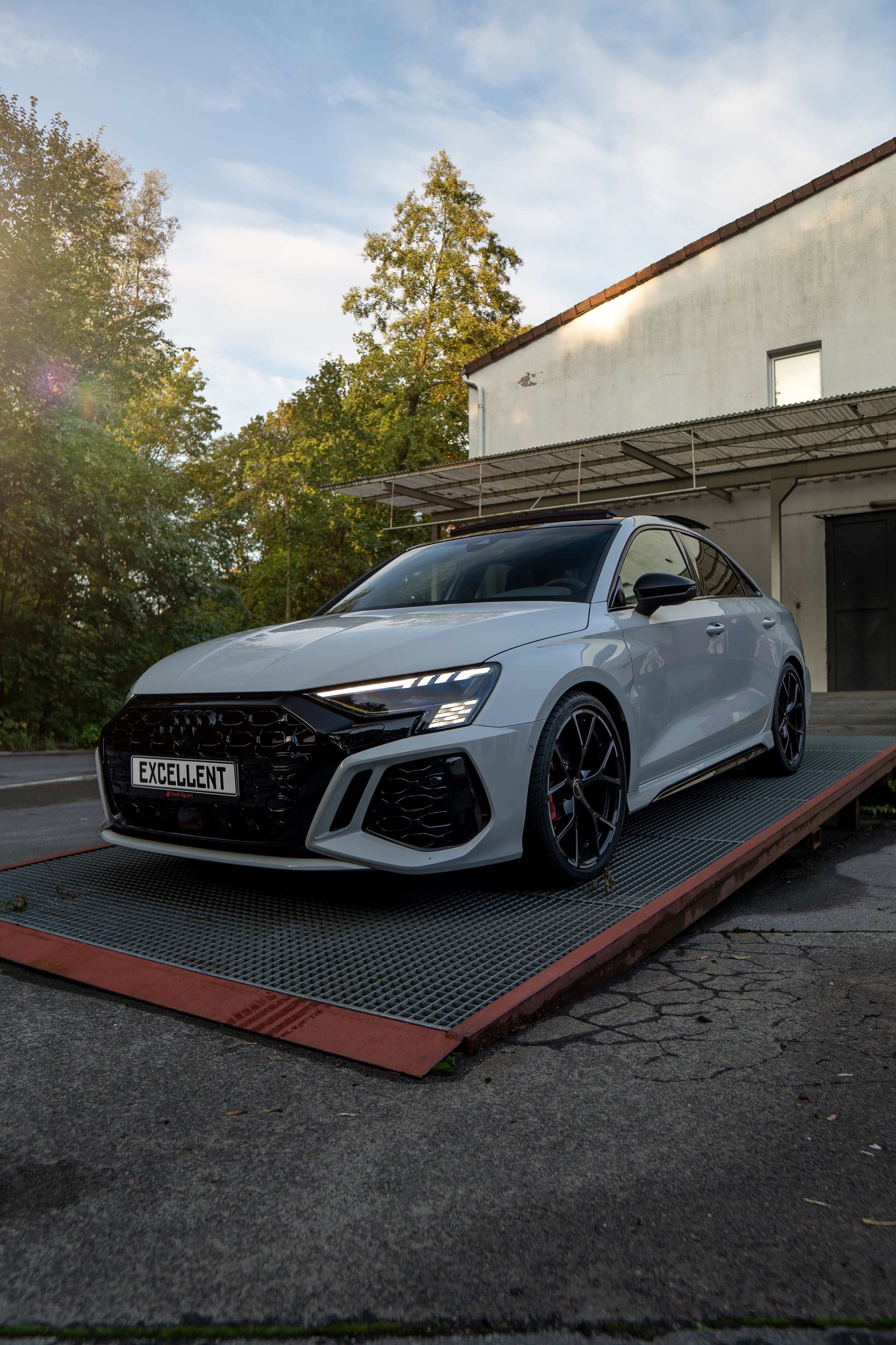 Audi RS3 Sedan Bild 2