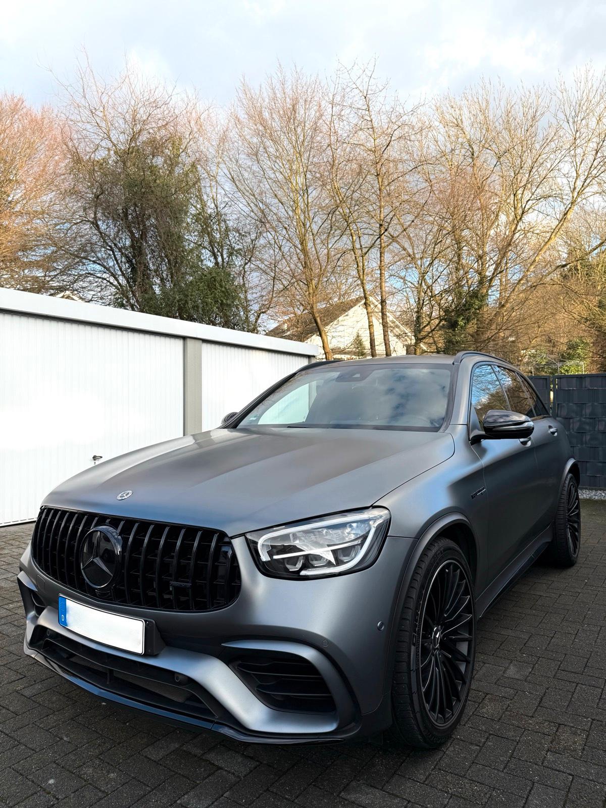 GLC 63 AMG mieten Facelift , leihen , Hochzeits und Eventauto Bild 2