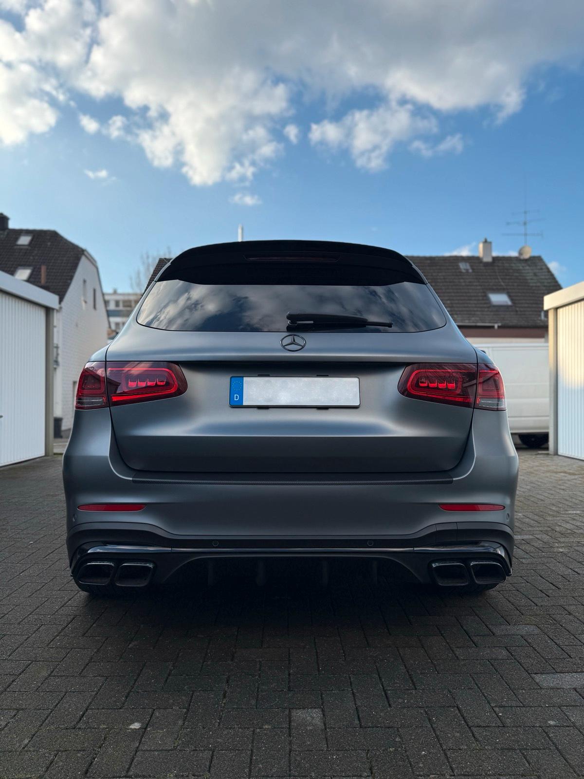 GLC 63 AMG mieten Facelift , leihen , Hochzeits und Eventauto Bild 4