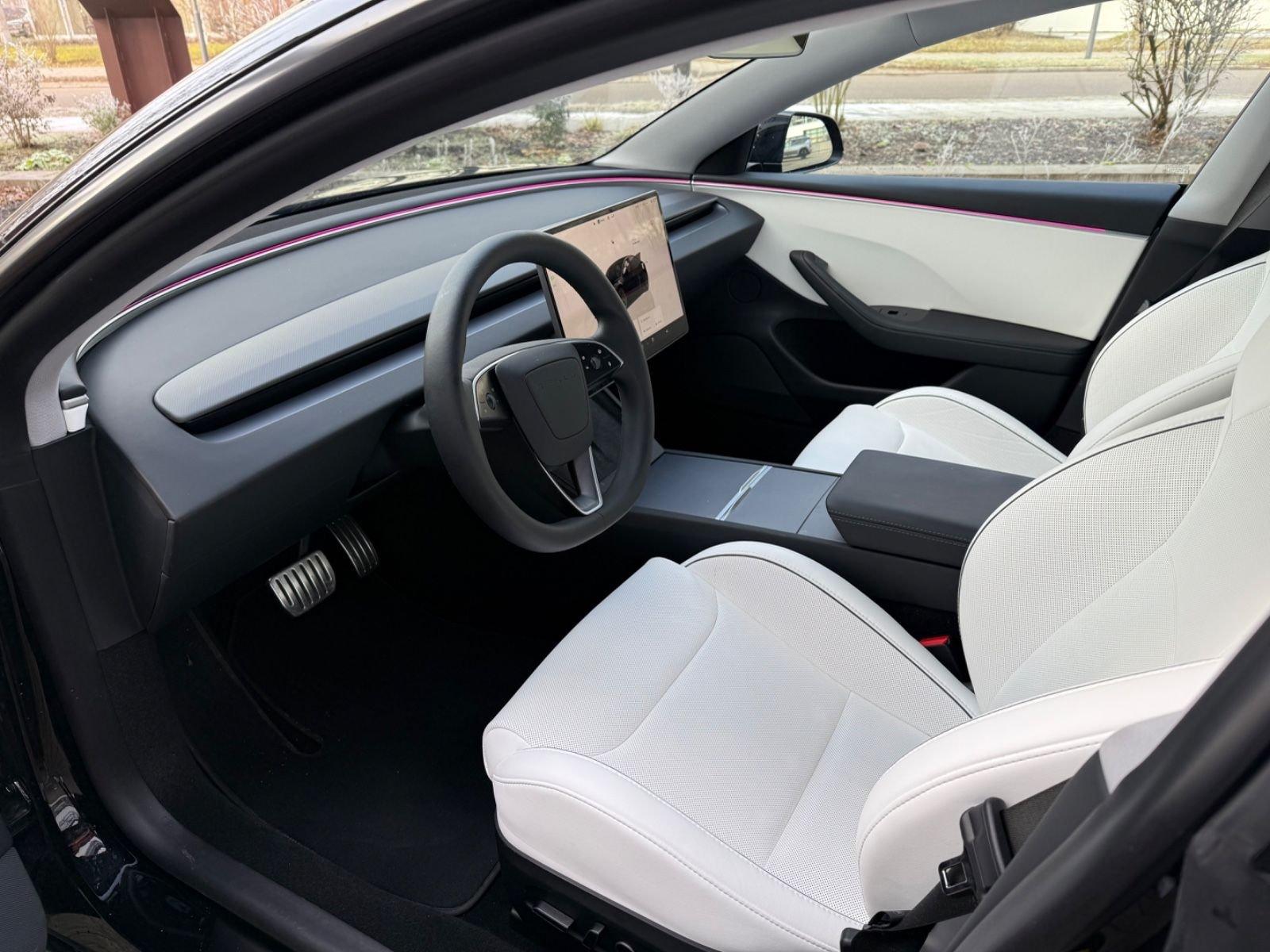Tesla Model 3 Perfomance Highland Facelift Mietwagen Dortmund Bild 5