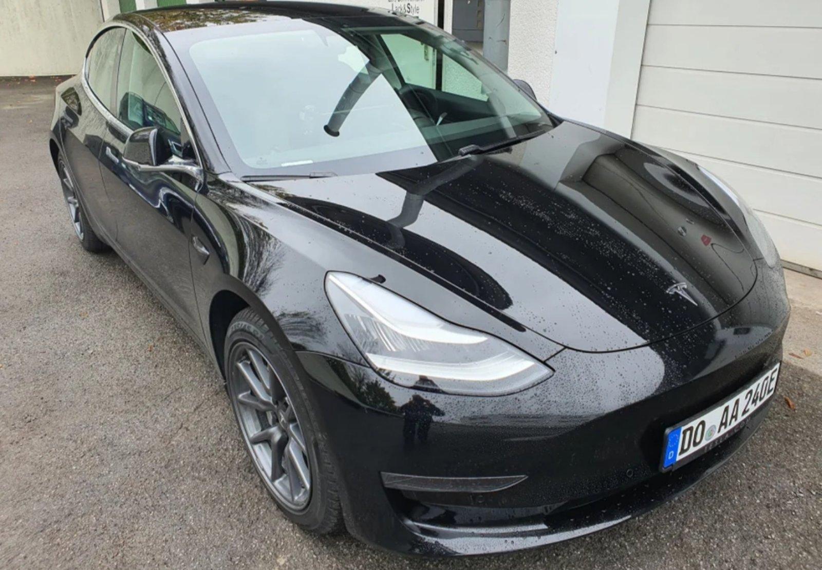 Tesla Model 3 *Boost* 500 PS Mietwagen Dortmund Bild 2