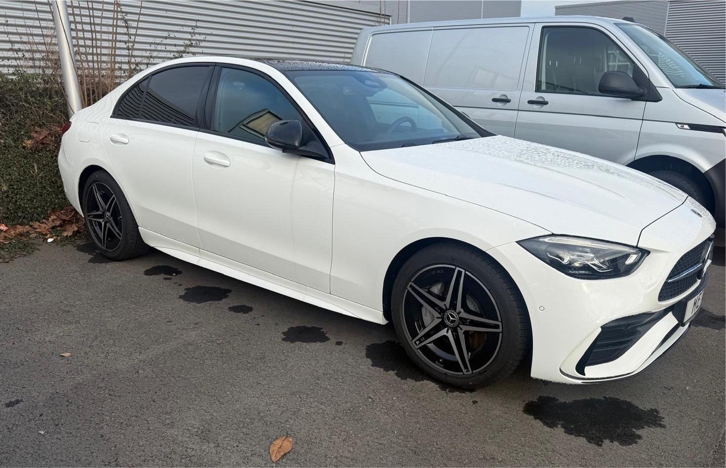 Mercedes Benz C Klasse Mieten / Leihen / Autovermietung / CarRent Bild 3