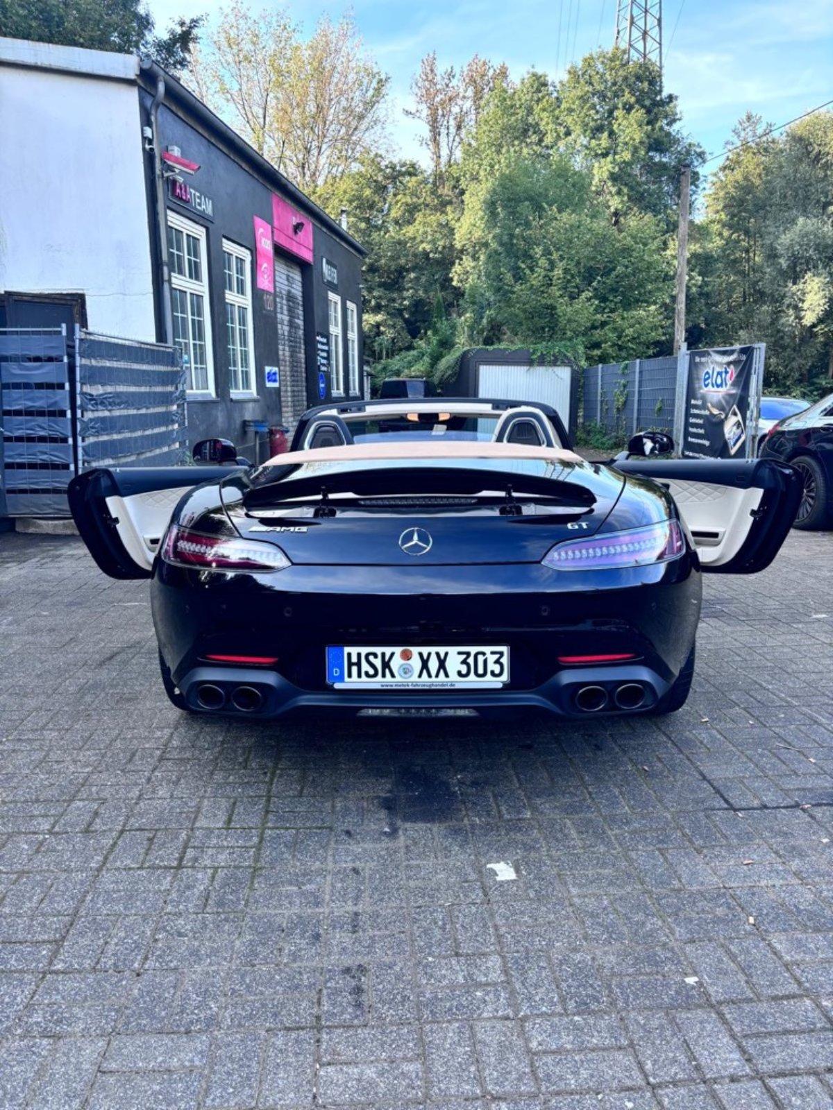 Mercedes Benz GT Mieten / Leihen / Autovermietung / CarRent Bild 3