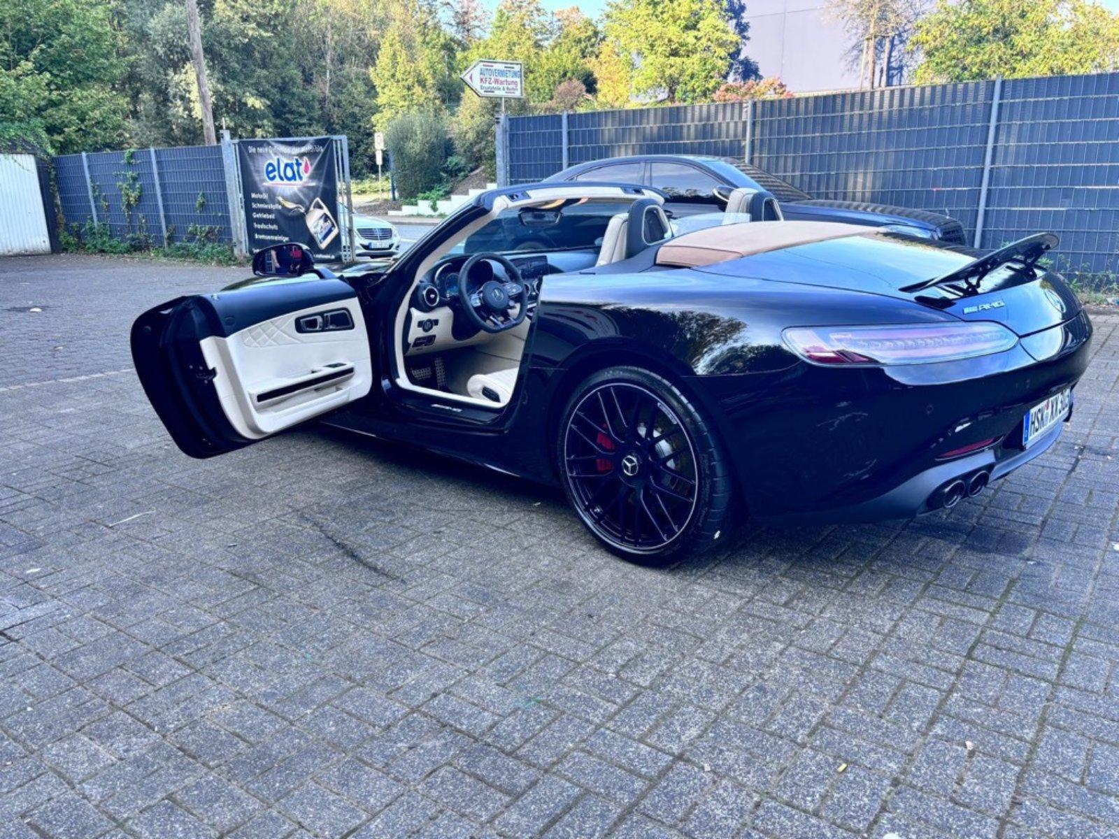 Mercedes Benz GT Mieten / Leihen / Autovermietung / CarRent Bild 5