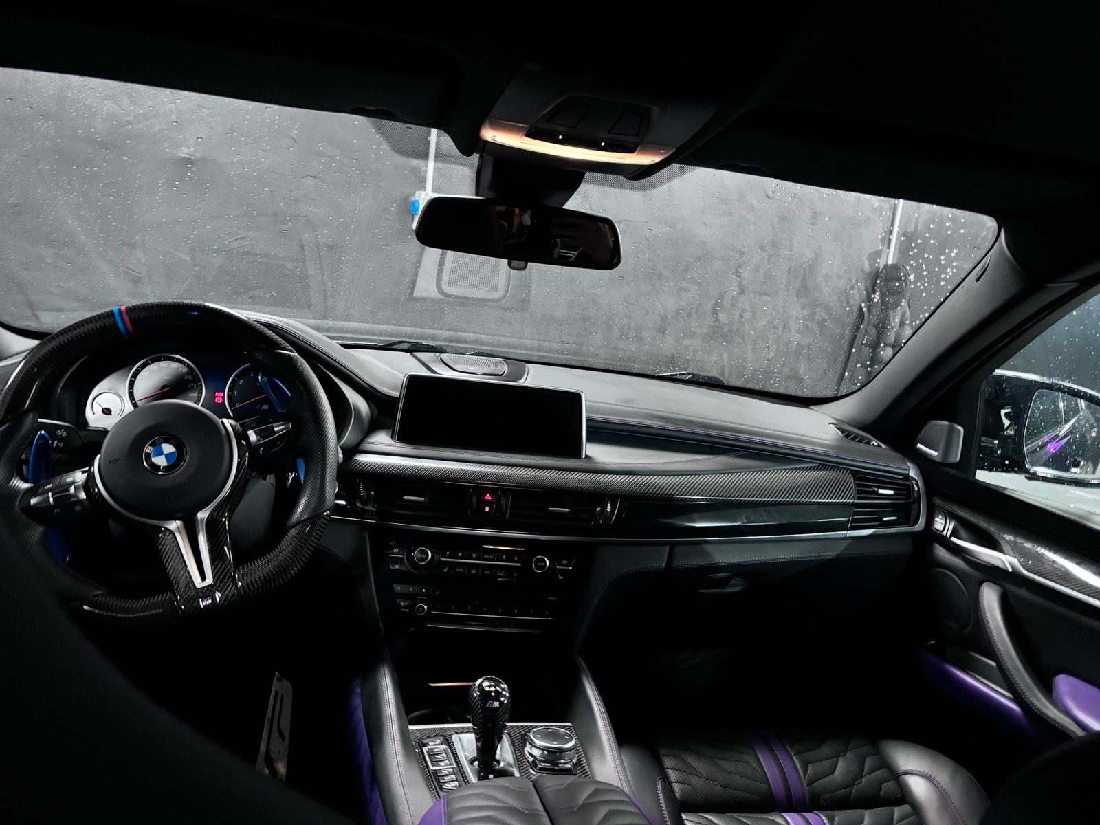 BMW X6M Mieten / Leihen / Autovermietung / CarRent Bild 5