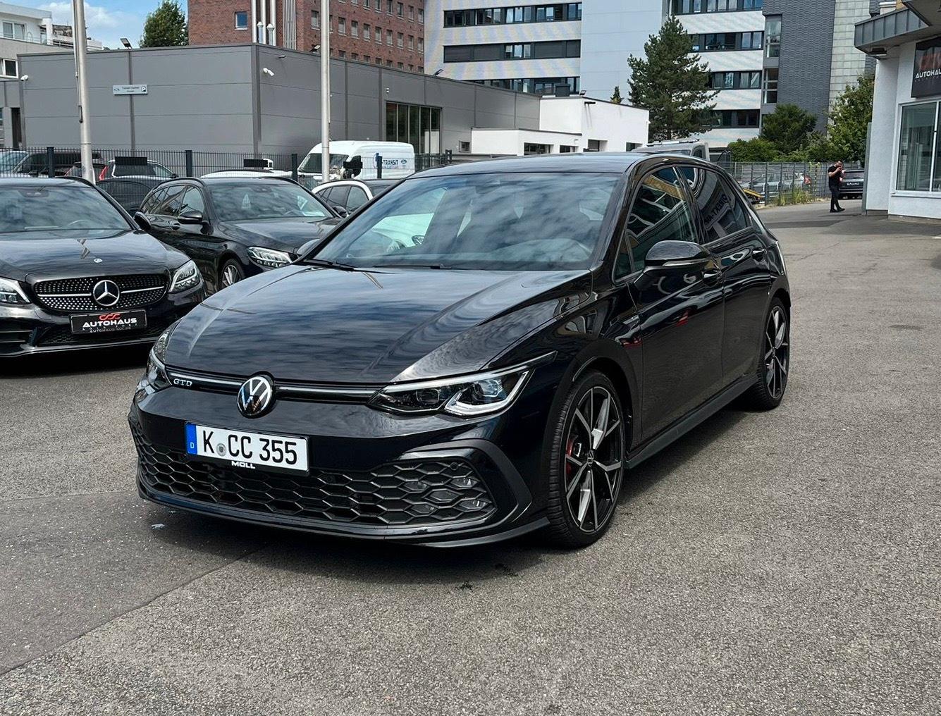 Golf 8 GTD / Autovermietung / Auto mieten / Köln Bild 2