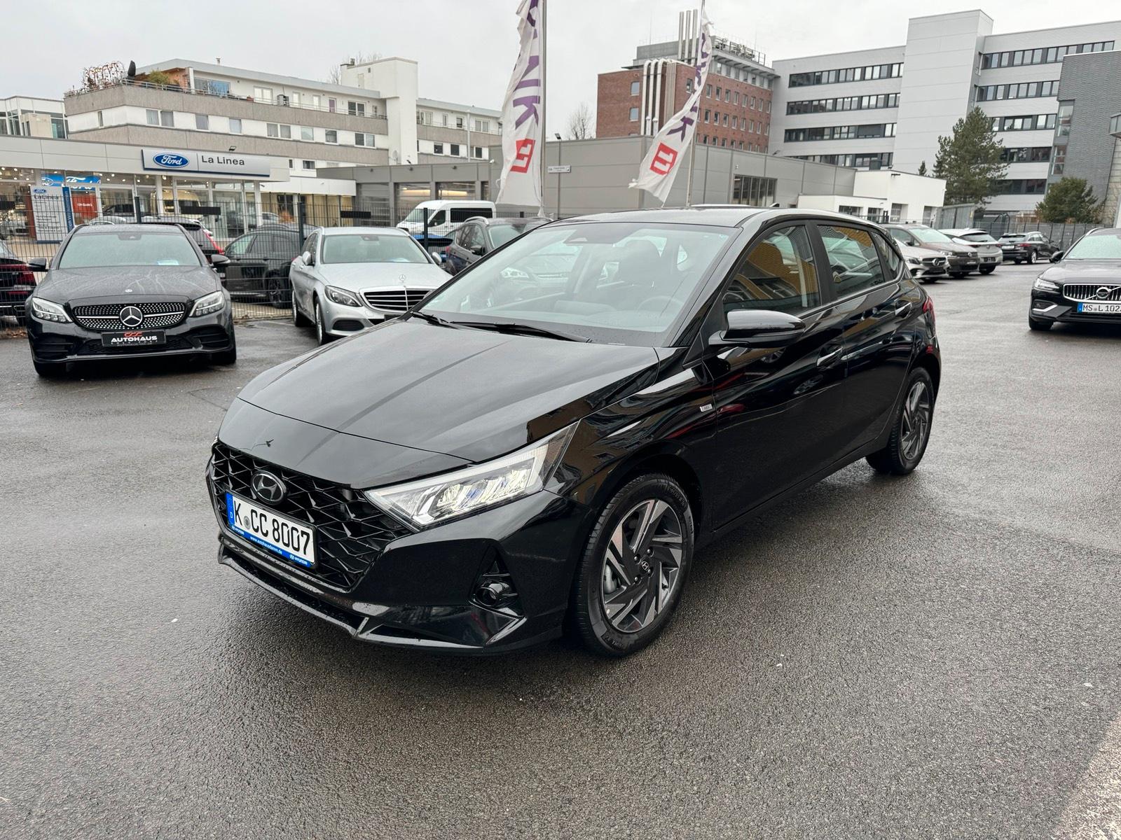 Hyundai i20 / Automatik / Autovermietung / Auto mieten / Köln Bild 2
