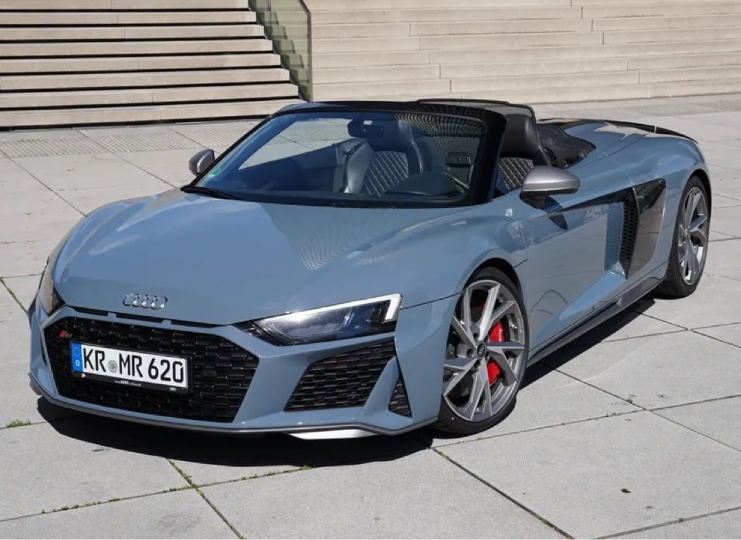 Audi R8 Spyder mieten in Krefeld Bild 2