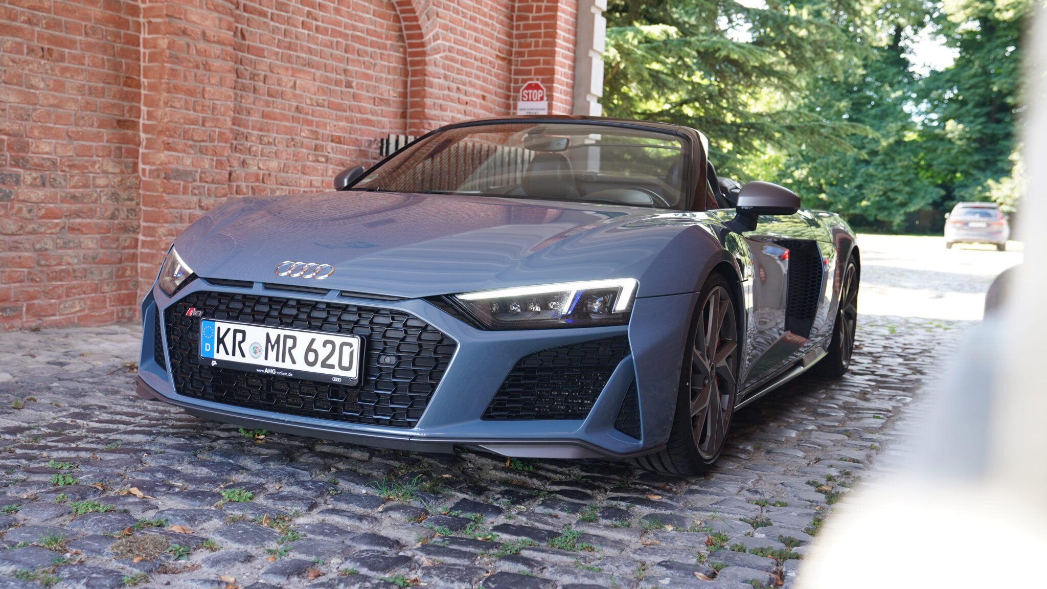 Audi R8 Spyder mieten in Krefeld Bild 3