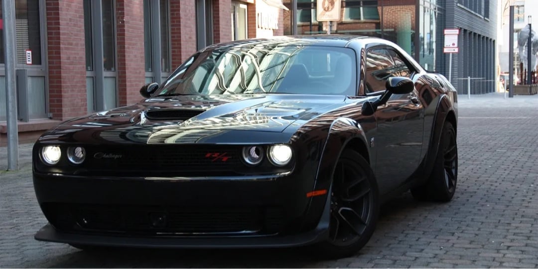 Dodge Challenger RT mieten in Krefeld Bild 3