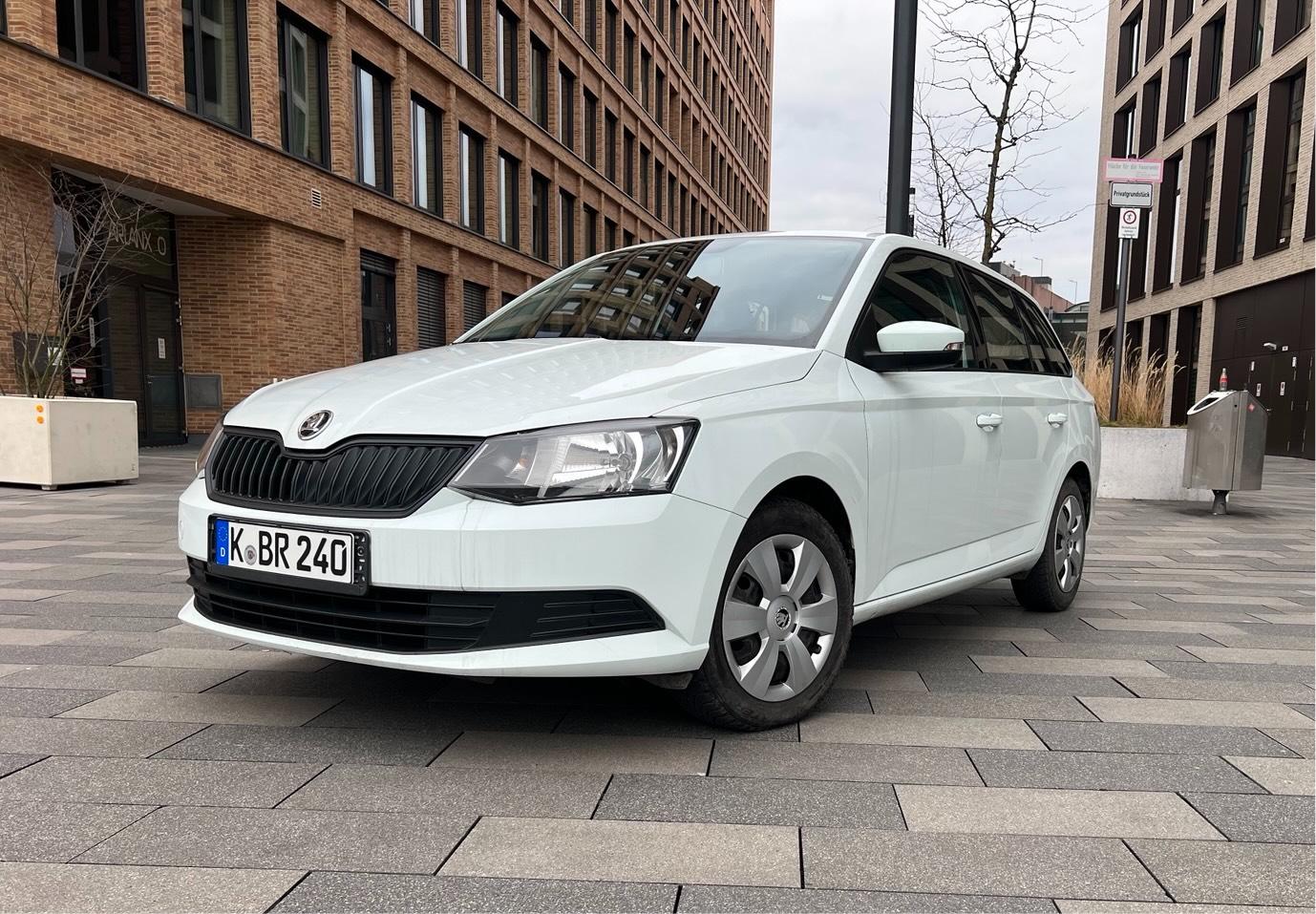 Skoda Fabia Mieten/verleihen Mietwagen / Günstig/ flexibel Bild 2