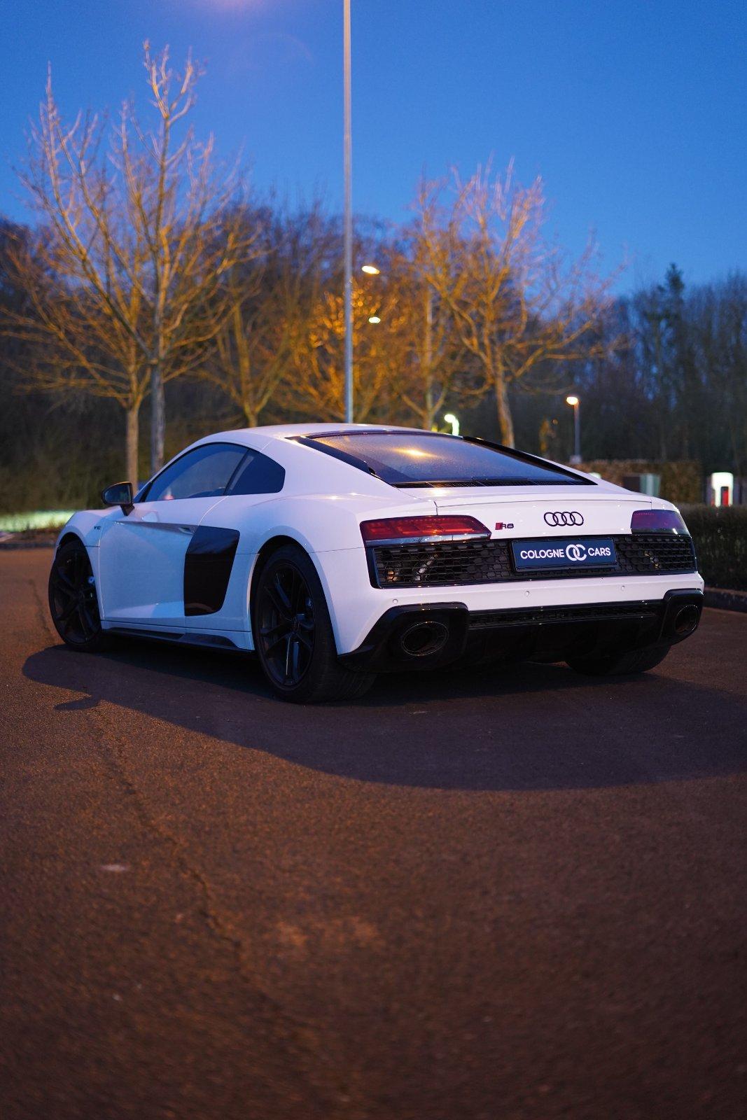 Audi R8 mieten/ Sportwagenmieten/ Autovermietung Bild 4