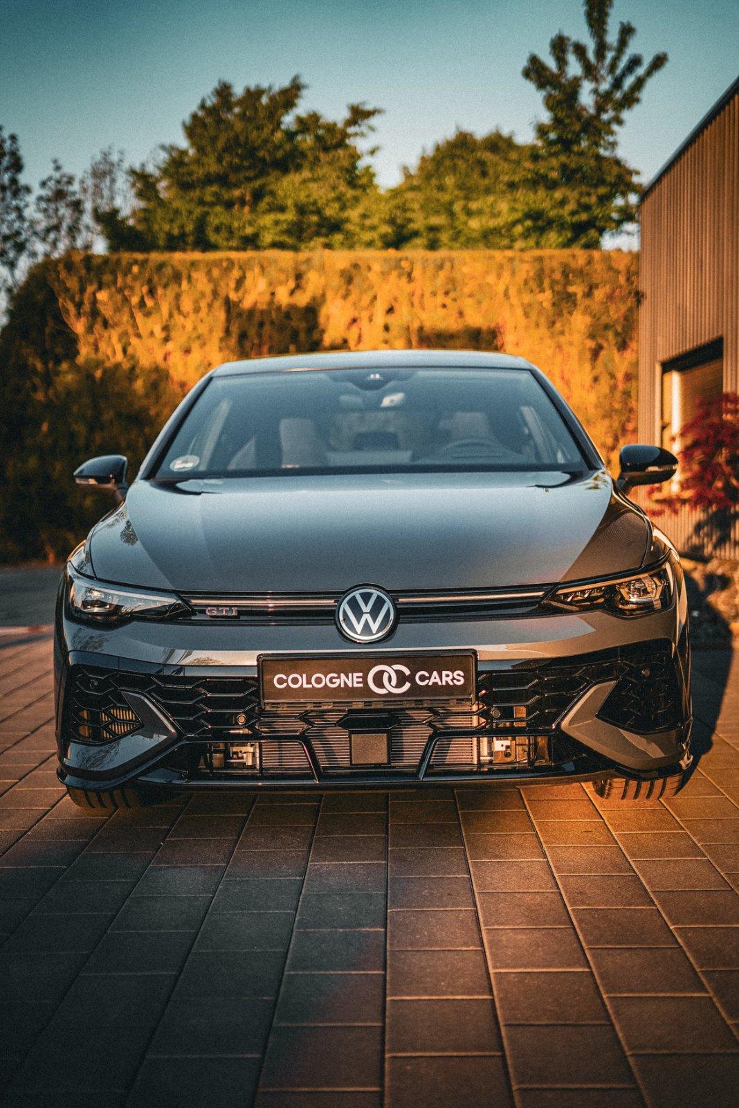 VW Golf GTI Clubsport mieten Sportwagenvermietung Bild 3