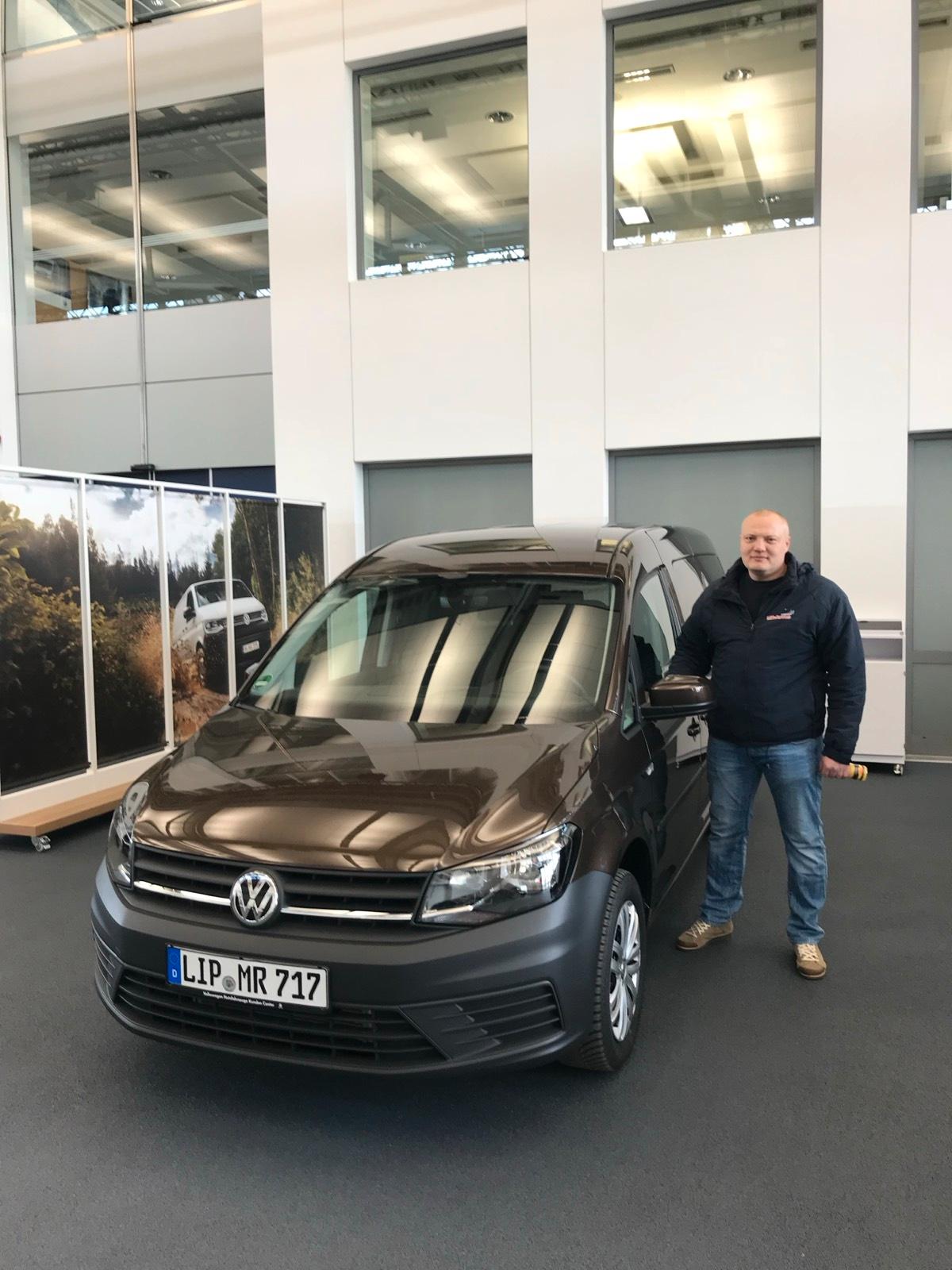 Bus mieten 8-9Sitzer für Urlaub, 7Sitzer Bulli Kombi AHK Bild 4