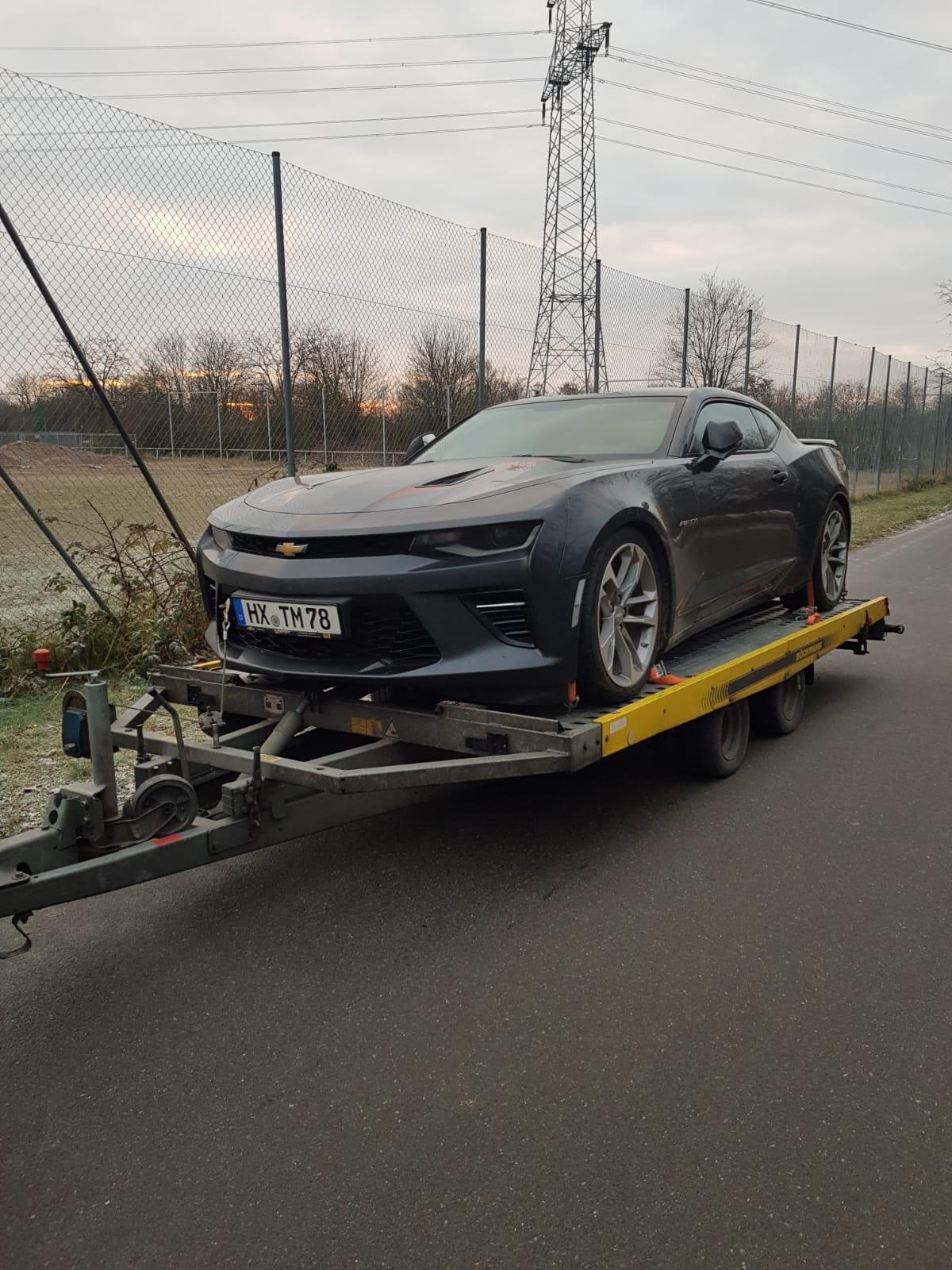 Autotransport Anhänger Trailer Zugmaschine mieten bis 3,5t Bild 3